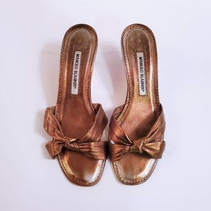 Bronze Oggiba Nappa Leather Manolo Blahnik Kitten Heel Sandals EU 37.5 (US 7.5)